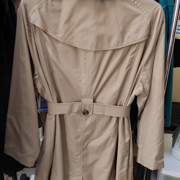EAST 5TH WOMENS PLUS 3X TAN TREMCH COAT NWT - Picture 2 of 13